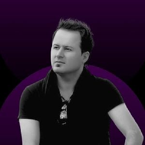 سه ر ده میک بو