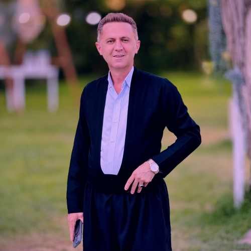 دستم بگره په پوله گیان